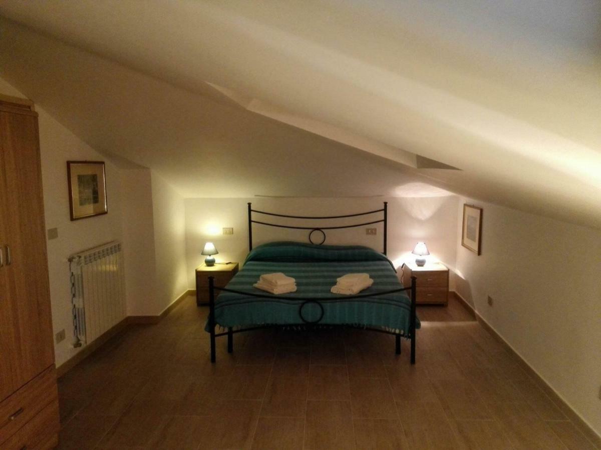 Villa Marysa Studio Apartment Giardini Naxos Exteriör bild
