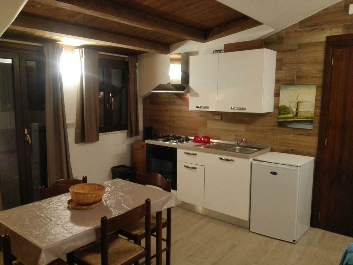 Villa Marysa Studio Apartment Giardini Naxos Exteriör bild