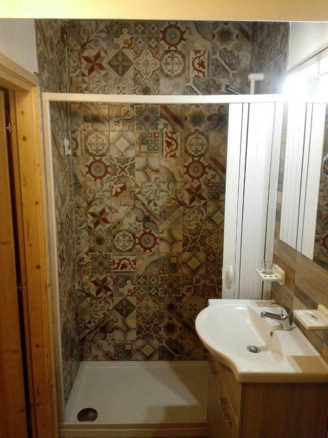 Villa Marysa Studio Apartment Giardini Naxos Exteriör bild