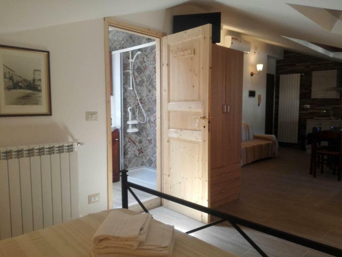 Villa Marysa Studio Apartment Giardini Naxos Exteriör bild